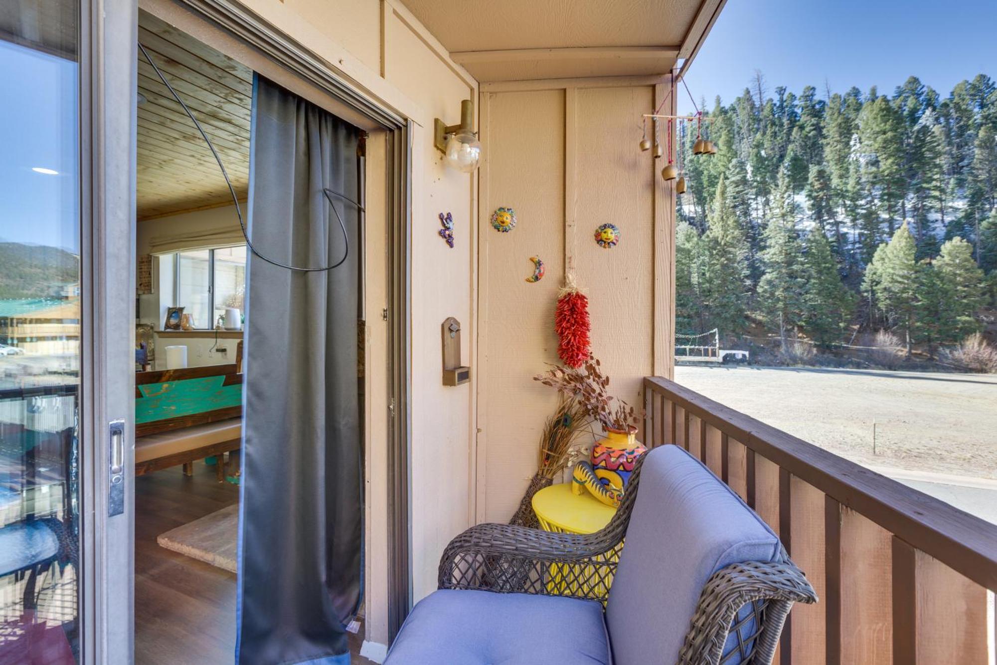 Ski-In Red River Retreat Balcony, Mountain Views! Exterior foto